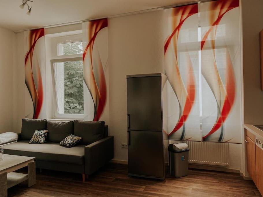 Unser Sonniges Apartment Mit Wlan, Netflix, Xbox Magdeburg Exterior foto
